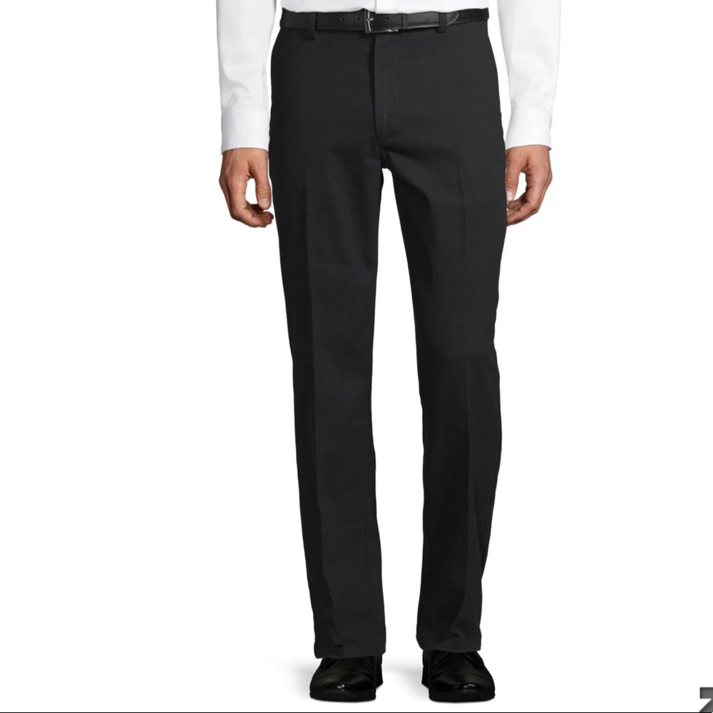 St John’s Bay Men’s Khaki Pants